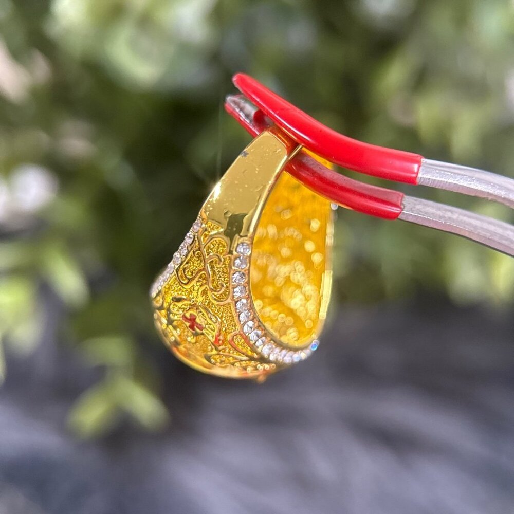 Golden Ring With Small Rhinestones - Picture 5 of 6